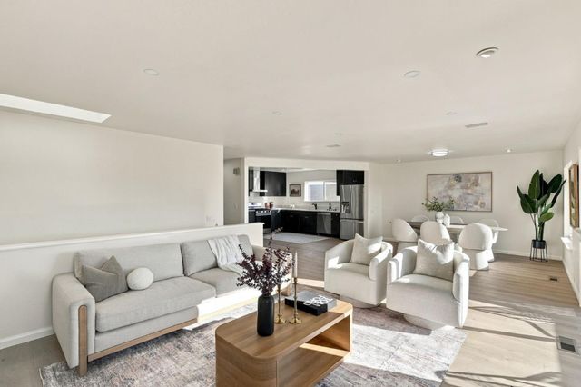 276 Gold Mine Drive, San Francisco, CA 94131