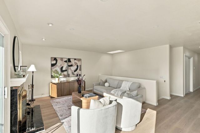 276 Gold Mine Drive, San Francisco, CA 94131
