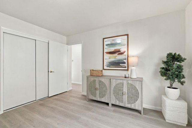 276 Gold Mine Drive, San Francisco, CA 94131