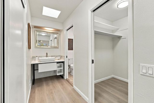 276 Gold Mine Drive, San Francisco, CA 94131