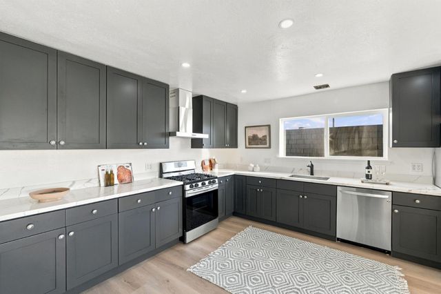 276 Gold Mine Drive, San Francisco, CA 94131