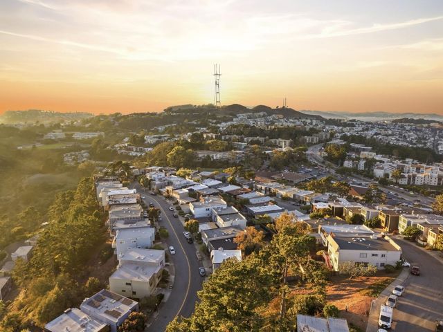 276 Gold Mine Drive, San Francisco, CA 94131