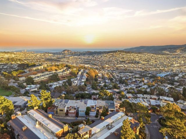 276 Gold Mine Drive, San Francisco, CA 94131