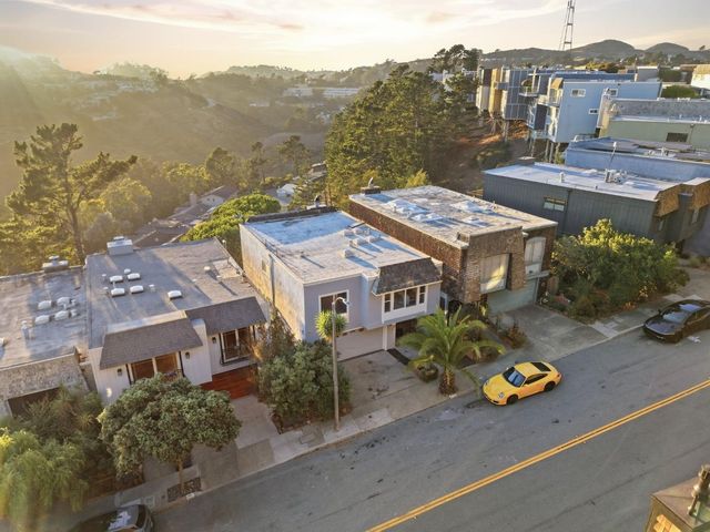 276 Gold Mine Drive, San Francisco, CA 94131
