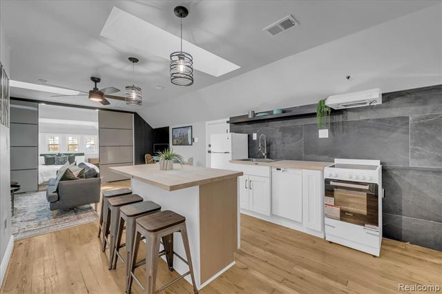 1502 Virginia Park Street Unit B, Detroit, MI 48206