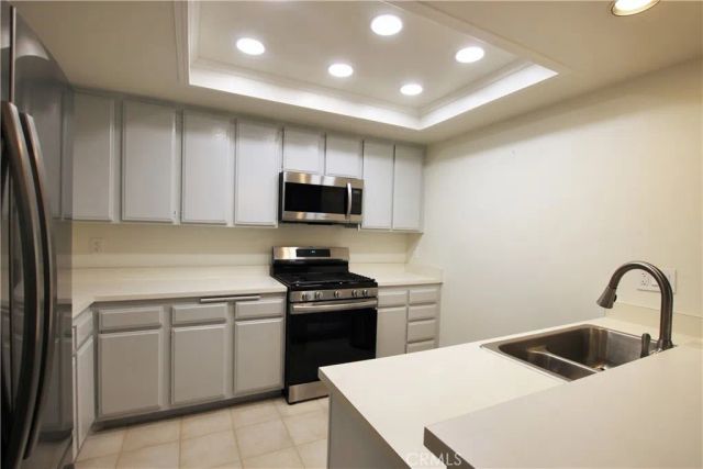 141 Greenfield, Irvine, CA 92614