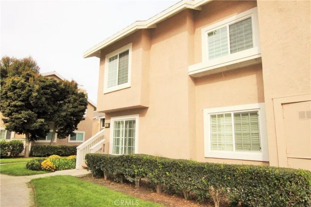 141 Greenfield, Irvine, CA 92614