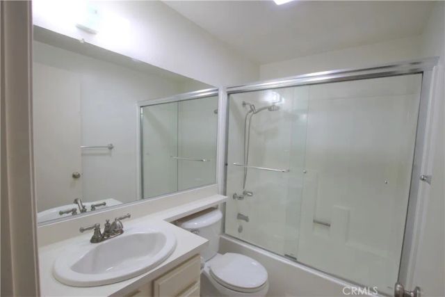 141 Greenfield, Irvine, CA 92614