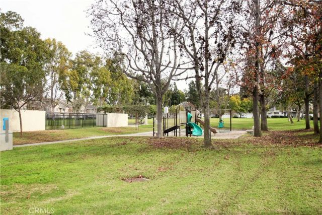 141 Greenfield, Irvine, CA 92614