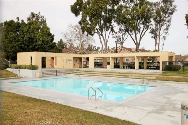 141 Greenfield, Irvine, CA 92614
