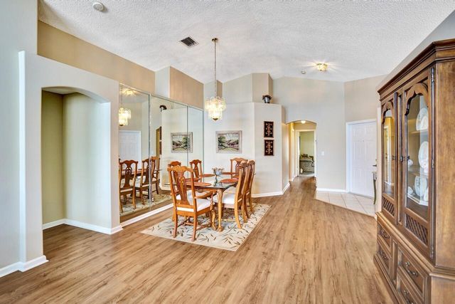 5886 Las Colinas Circle, Lake Worth, FL 33463
