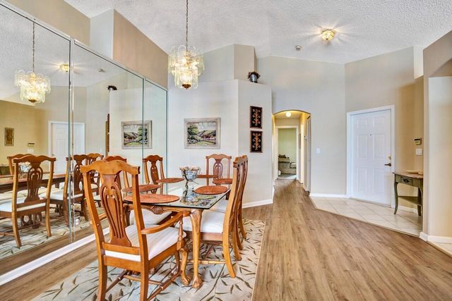 5886 Las Colinas Circle, Lake Worth, FL 33463