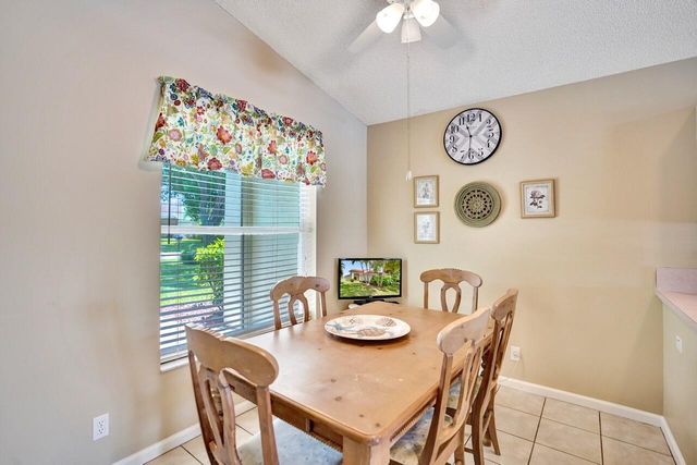 5886 Las Colinas Circle, Lake Worth, FL 33463