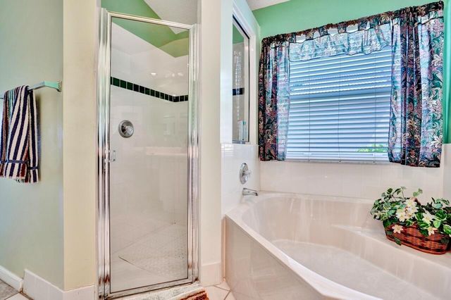 5886 Las Colinas Circle, Lake Worth, FL 33463