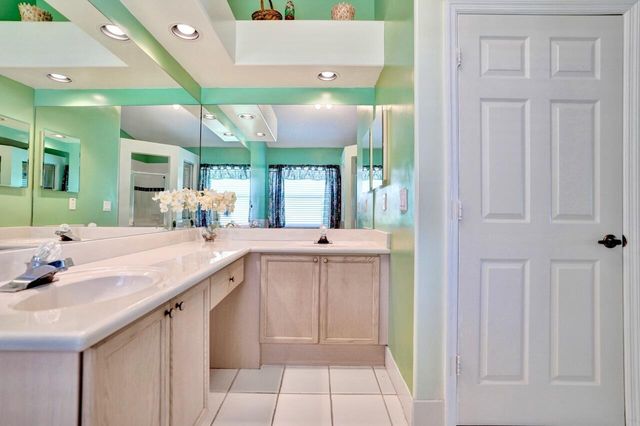 5886 Las Colinas Circle, Lake Worth, FL 33463