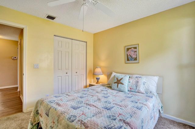 5886 Las Colinas Circle, Lake Worth, FL 33463