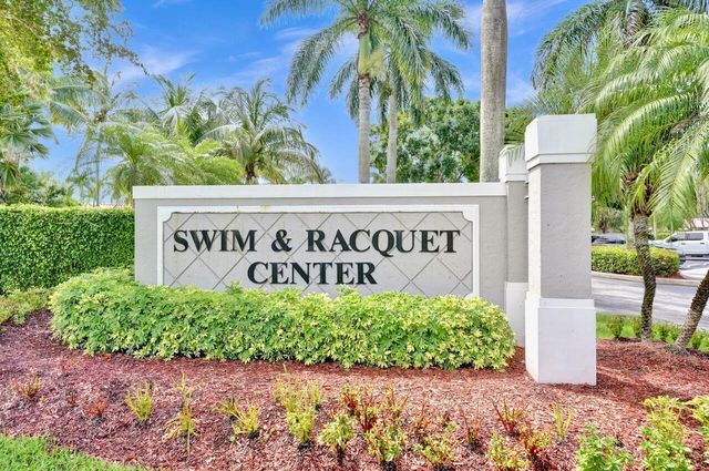 5886 Las Colinas Circle, Lake Worth, FL 33463