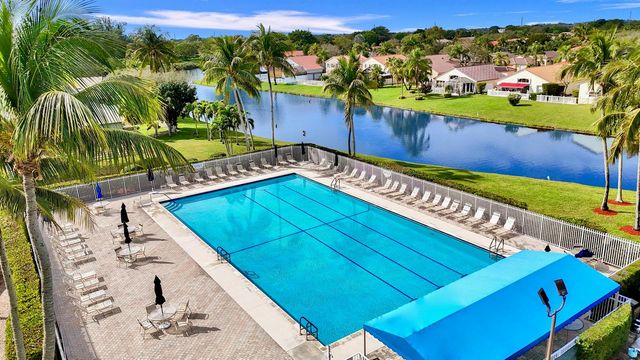 5886 Las Colinas Circle, Lake Worth, FL 33463