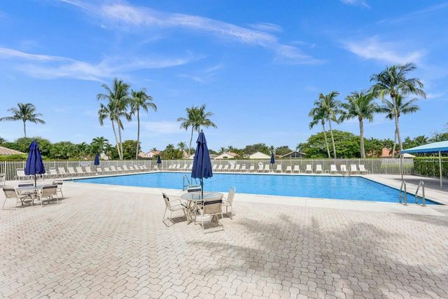 5886 Las Colinas Circle, Lake Worth, FL 33463