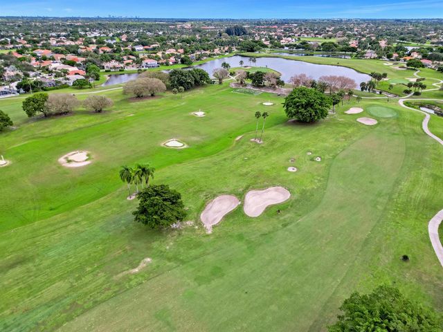 5886 Las Colinas Circle, Lake Worth, FL 33463