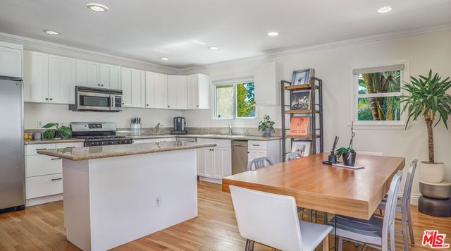 2821 Colby Avenue, Los Angeles, CA 90064