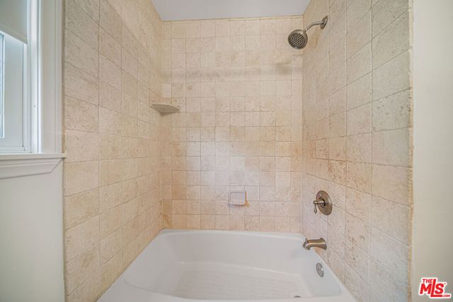 2821 Colby Avenue, Los Angeles, CA 90064