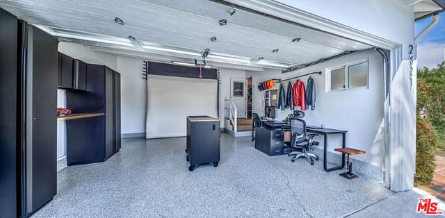 2821 Colby Avenue, Los Angeles, CA 90064