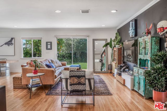 2821 Colby Avenue, Los Angeles, CA 90064