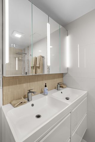 6700 S Brainard Avenue 118, Countryside, IL 60525