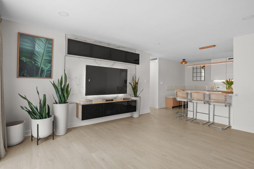 6700 S Brainard Avenue 118, Countryside, IL 60525