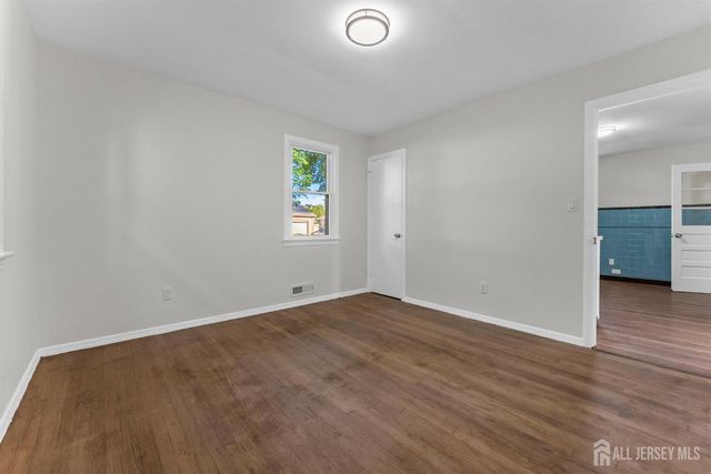 14 Harrison Street, Sayreville, NJ 08872
