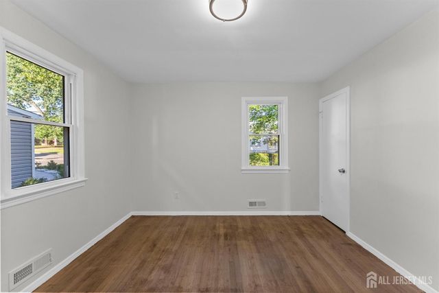 14 Harrison Street, Sayreville, NJ 08872