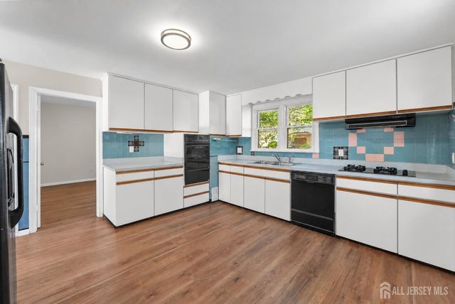 14 Harrison Street, Sayreville, NJ 08872