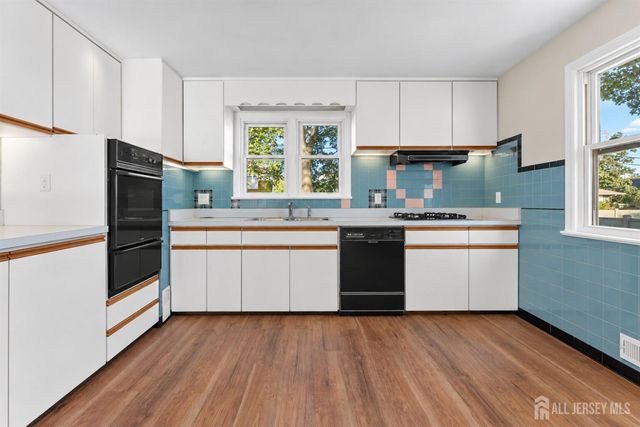 14 Harrison Street, Sayreville, NJ 08872