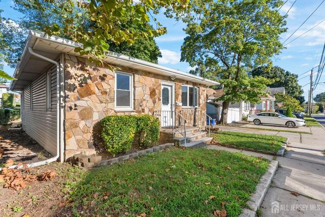 14 Harrison Street, Sayreville, NJ 08872