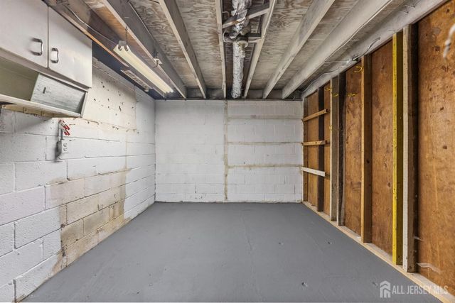 14 Harrison Street, Sayreville, NJ 08872
