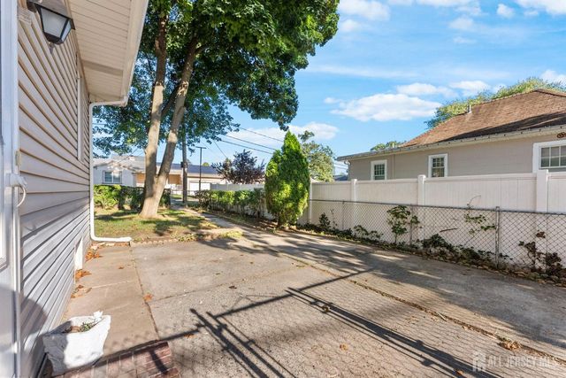 14 Harrison Street, Sayreville, NJ 08872