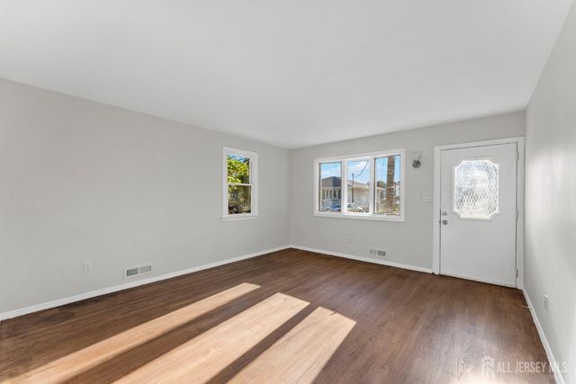 14 Harrison Street, Sayreville, NJ 08872