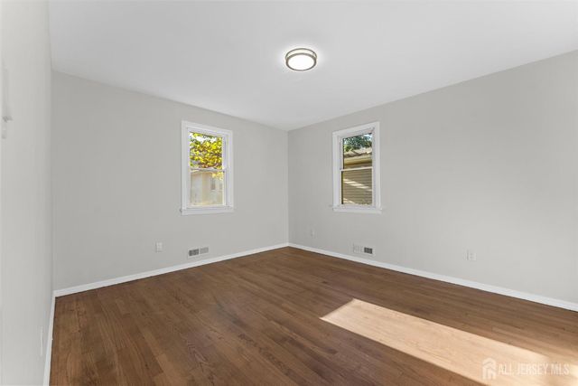 14 Harrison Street, Sayreville, NJ 08872