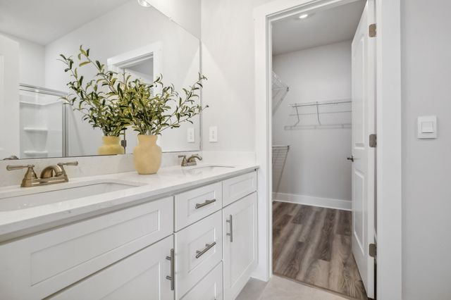 605 Tulip Springs Ct, Hermitage, TN 37076