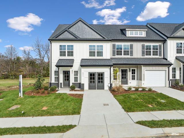 605 Tulip Springs Ct, Hermitage, TN 37076