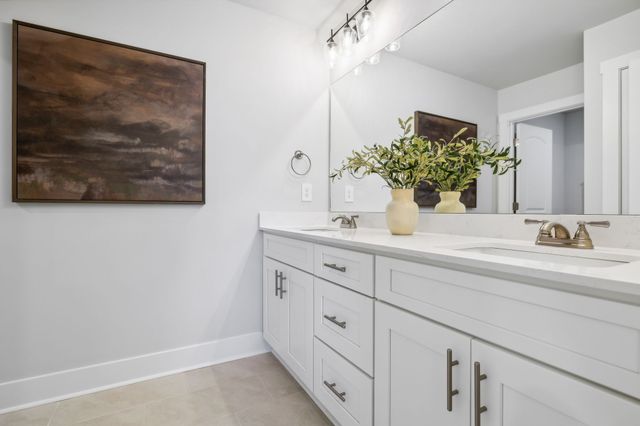 605 Tulip Springs Ct, Hermitage, TN 37076