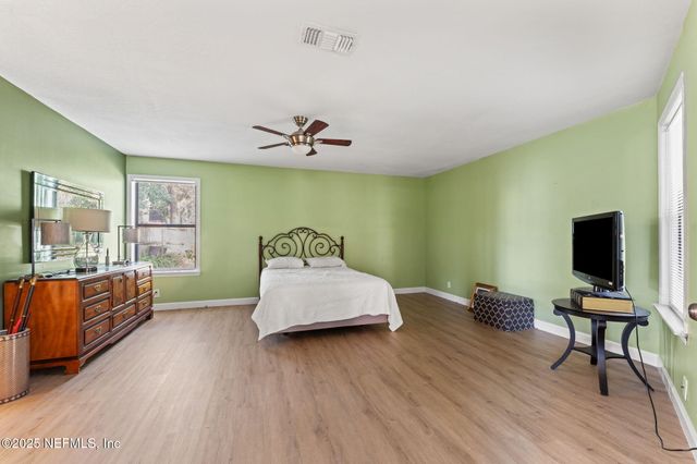 8223 CROSSWIND Court, Jacksonville, FL 32244