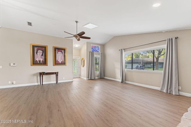 8223 CROSSWIND Court, Jacksonville, FL 32244