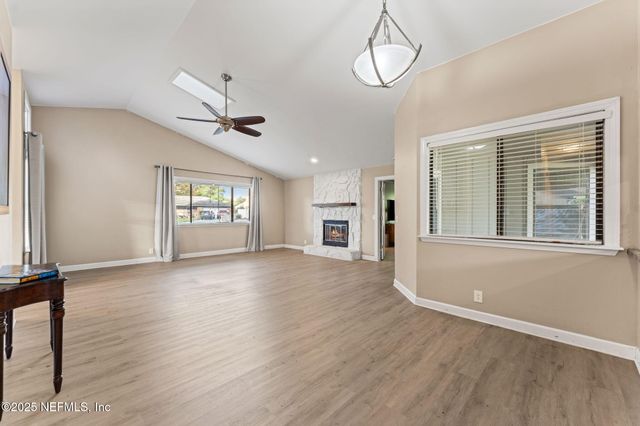 8223 CROSSWIND Court, Jacksonville, FL 32244