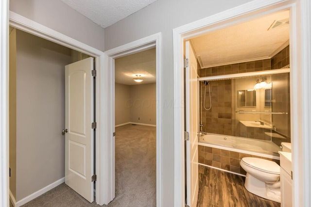 4040 Carlow Court, Dublin, OH 43016