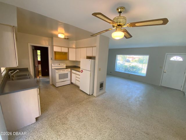 1113 Clearwater Road, Daytona Beach, FL 32114