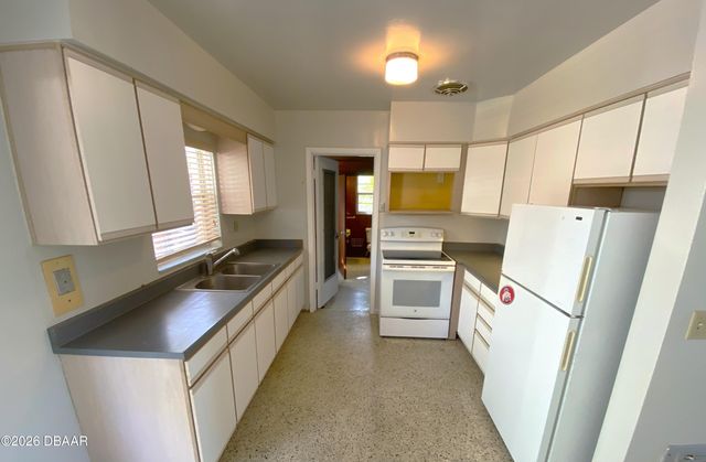 1113 Clearwater Road, Daytona Beach, FL 32114