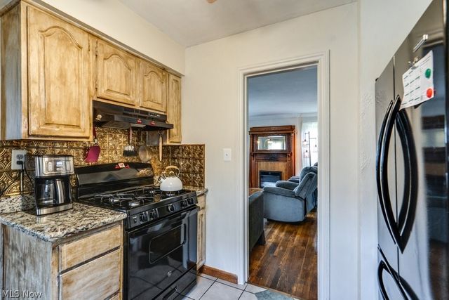 2035 Tampa Avenue, Cleveland, OH 44109