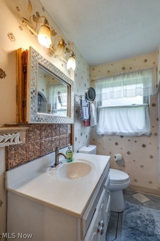 2035 Tampa Avenue, Cleveland, OH 44109